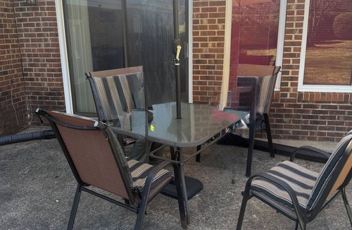 Greensboro House | Charming spacious 4BR Near Airport & Hospitals - Family & Group Friendly
