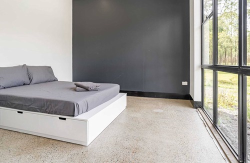 Pitt Town House | Charming & Spacious 4BR Retreat