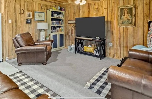 Leblanc Other | Charming, spacious farm getaway in Reeves, less than 20 mi.from Coushatta Casino
