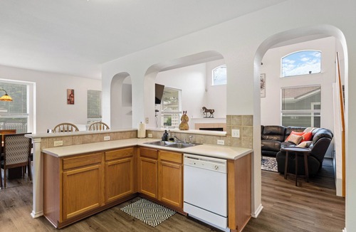 Kyle House | Charming, Spacious & Fun Retreat — Just 20 Minutes to Austin!