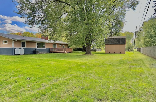 Shelbyville House | Charming Spacious Get Away