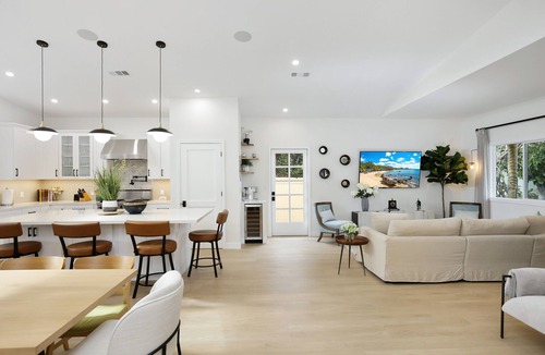 Huntington Beach House | Charming Spacious House W/Hot Tub