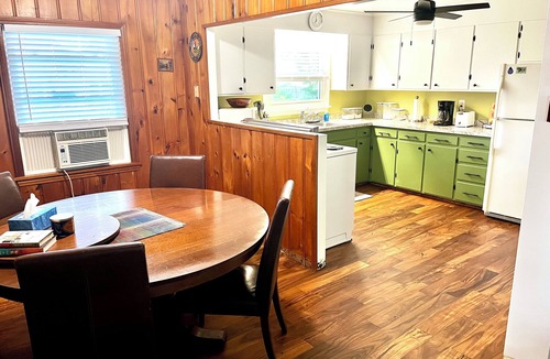 Gates-North Gates House | Charming spacious ranch in a quiet area. Pet friendly.