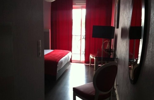 La Baule-Escoublac Hotel | Charming Studio Near La Baule Beach, Shops & Local Cafés