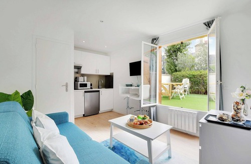 Le Kremlin-Bicetre Apartment | Charming Studio - 2P- Le Kremlin-Bicêtre
