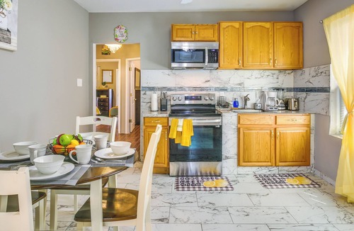 St. Louis House | Charming St Louis Home - 3 Mi to Tower Grove Park!