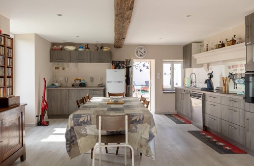 Molesme House | Charming Stay in Molesme