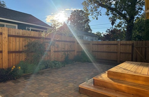 North Oak Park House | Charming stay near UC Davis Medical Center