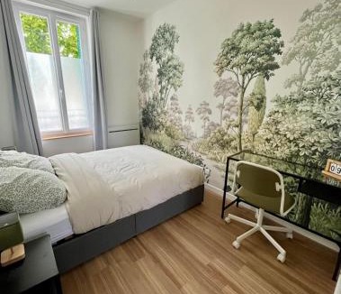 Meaux Apartment | Charming Stay - Terrace - 20min Disneyland