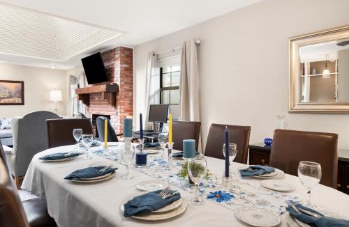 Quail Creek House | Charming Stay with Hot Tub, Patio and Antique Charm