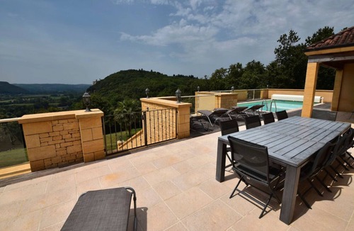 Beynac-et-Cazenac House | Charming Stone Villa with Pool, Steps from Sarlat