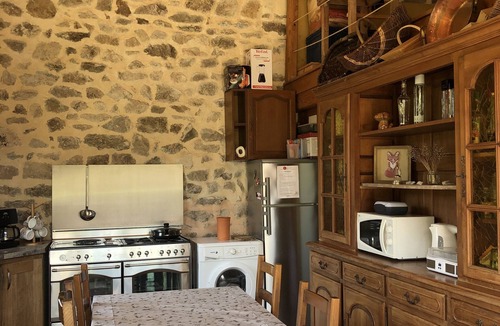 Borne House | Charming stone and wood cottage