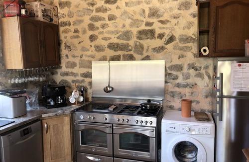 Borne House | Charming stone and wood cottage