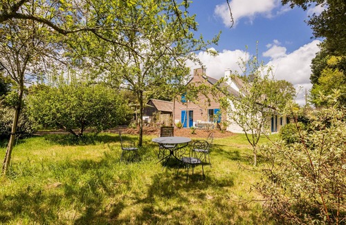 Saint-Lyphard Cottage | Charming Stone Cottage with Heated Pool, Private Garden, and Close to Beaches