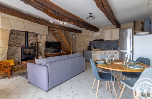 Vaudelnay Cottage | Charming Stone Cottage in Loire Valley - Netflix, Terrace, Near Vineyards & Castle