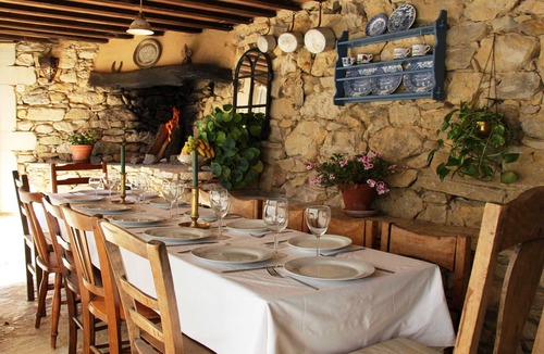 Goudargues Cottage | Charming Stone Cottage Property with pool and great views