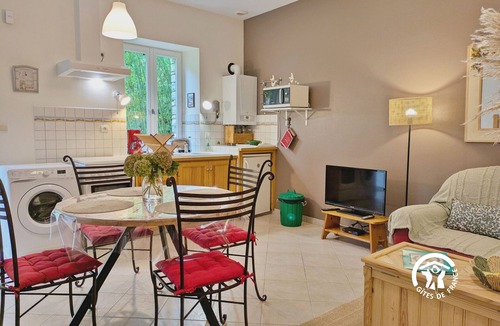 Louverne Cottage | Charming Stone Cottage for 2 with Wood Stove and Wifi