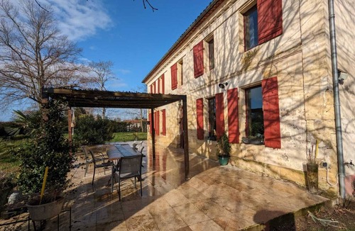 Sainte-Terre House | Charming stone country house