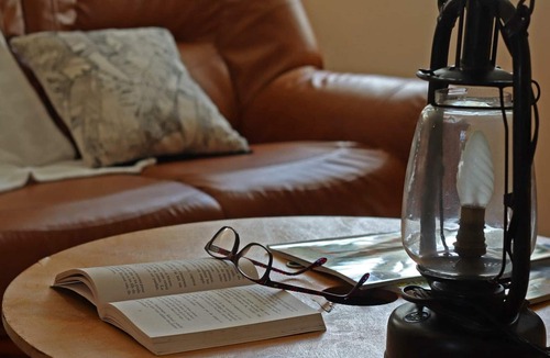 Merri Cottage | Charming stone country house with WIFI, terrace and enclosed garden