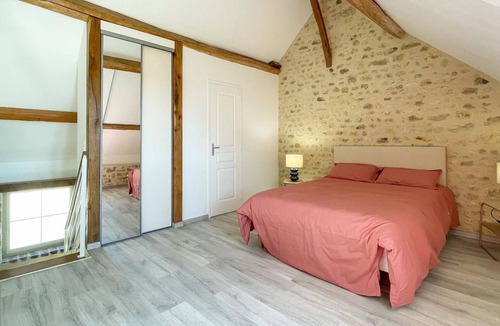 La Mesniere Cottage | Charming stone house with WIFI, near Mortagne-au-Perche
