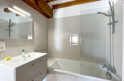 La Mesniere Cottage | Charming stone house with WIFI, near Mortagne-au-Perche