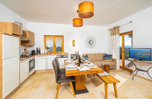 Jarebinjak Villa | Charming Stone House with Heated Pool, in Idyllic Countryside Area, Sea Views