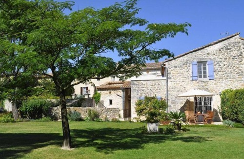 Lussan House | Charming stone house with terrace and garden, Lussan