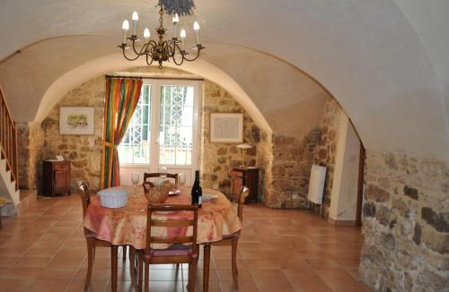 Lussan House | Charming Stone House with Terrace