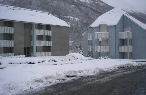 Luz-Saint-Sauveur Apartment | Charming Studio for 4 with Balcony, Parking & Ski Storage – Near Ski Resorts