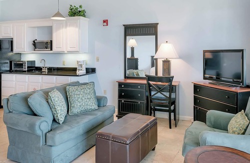 Rosemary Beach Condo | Charming Studio for 2 - Pool Views - Next Door to Alys!