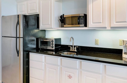 Rosemary Beach Condo | Charming Studio for 2 - Pool Views - Next Door to Alys!