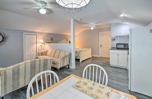 Wells Apartment | Charming Studio < 10 Miles to Wells' Beaches!