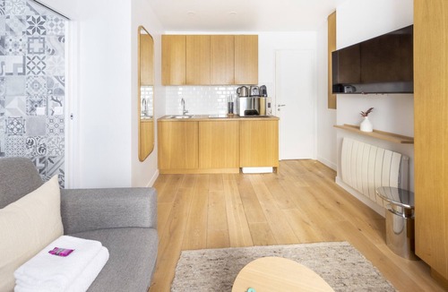 Quartier de la Plaine-de-Monceaux Apartment | Charming studio - 17th ed - Mobility lease