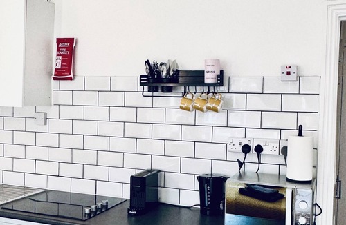 Belsize Apartment | Charming studio,2 min walk to Belsize Park Metro