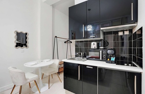 Hopital Saint-Louis Apartment | Charming Studio - 2P - Canal Saint-Martin/Républiq