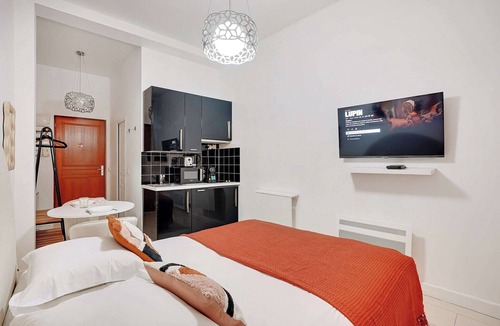 Hopital Saint-Louis Apartment | Charming Studio - 2P - Canal Saint-Martin/Républiq