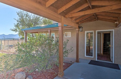New Harmony Apartment | Charming Studio - 3 Miles From Kolob Canyons!