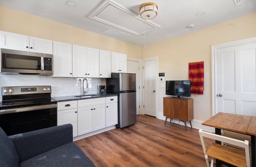 Wayland Apartment | Charming Studio Apartment Near Brown and RISD + Free Off-Street Parking