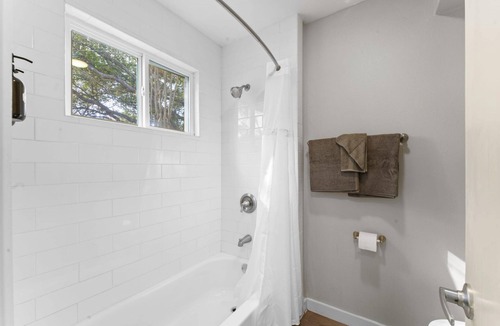 Allandale Apartment | Charming Studio Close to Downtown and Domain