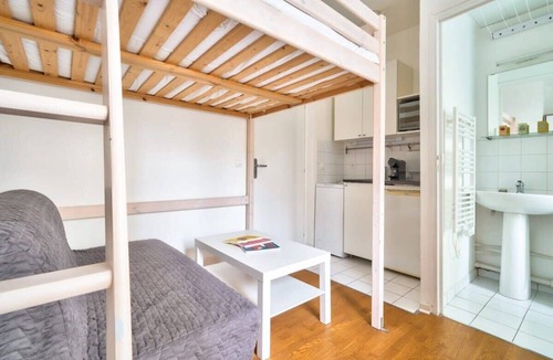 Batignolles Apartment | Charming Studio-Coeur du 17e - Moyenne Durée (2FD)