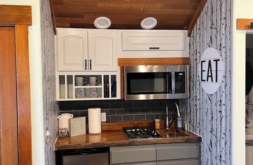 Tanner Cottage | Charming Studio cottage, 1/2 mile from Mt Si Trailhead