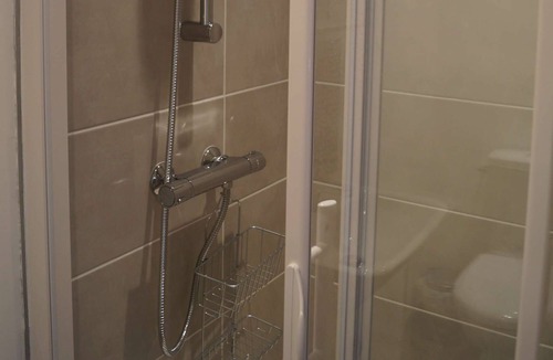 Le Bouillon Apartment | Charming studio, feet in the water