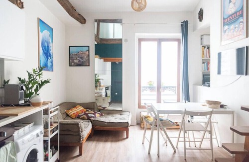 Saint-Vincent-de-Paul Apartment | Charming studio for two in the 10th