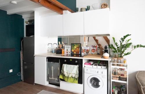 Saint-Vincent-de-Paul Apartment | Charming studio for two in the 10th