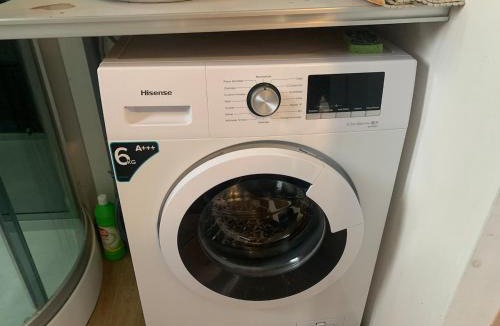 Bretigny-sur-Orge Apartment | Charming Studio with Balneo Shower, Parking Included