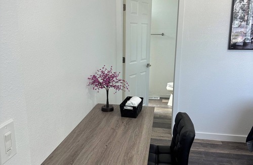 Hayesville Apartment | Charming studio in delightful Salem with central heating and cooling.