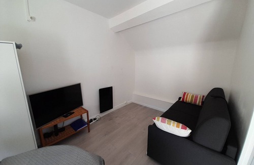 Bois-le-Roi Apartment | Charming studio in Bois-le-Roi with private parking