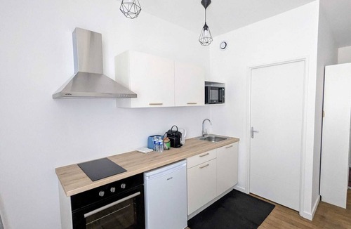 Chateauroux Apartment | Charming Studio in Châteauroux - Cozy Stay with Free Parking & Modern Comforts