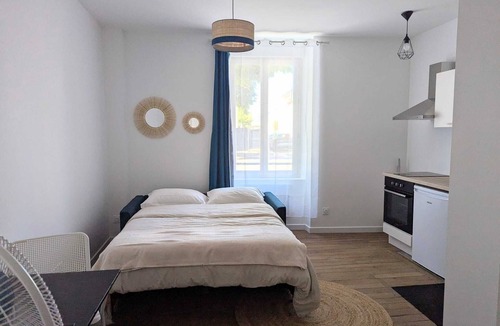 Chateauroux Apartment | Charming Studio in Châteauroux - Cozy Stay with Free Parking & Modern Comforts