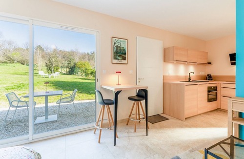 Fontareches Cottage | Charming Studio in Fontarèches (Gard) with Shared Pool, Wi-Fi & Air Conditioning